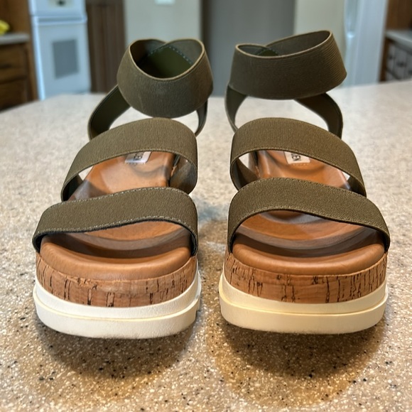 EUC Steve Madden platform sandals Size 6.5M - Picture 8 of 11